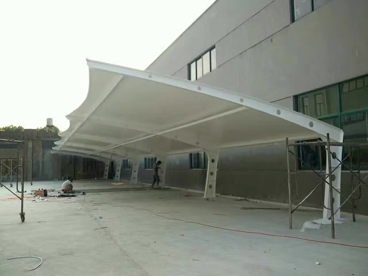 充氣膜籃球館
